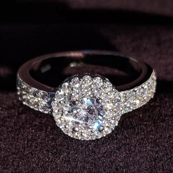 NEW 925 STERLING SILVER DIAMOND HALO RING, CUTE RING, SHINY RING. - Picture 3 of 6
